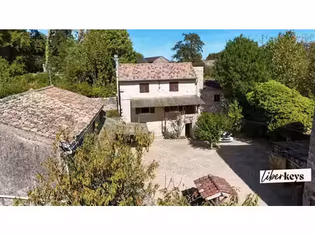 vente maison 5 pièces 83.5 m² à farges-lès-mâcon (71700)  131 500 €