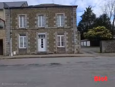 vente maison à saint-étienne-en-coglès (35460) : à vendre / 195m² saint-étienne-en-coglès
