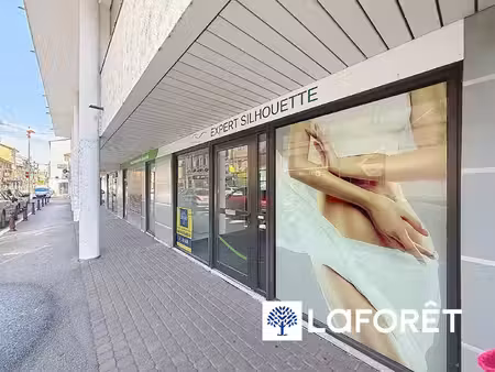 location commerce 71 m² à bourgoin-jallieu (38300)