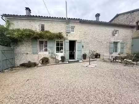 vente maison 7 pièces 163 m² à aunac-sur-charente (16460)  219 000 €