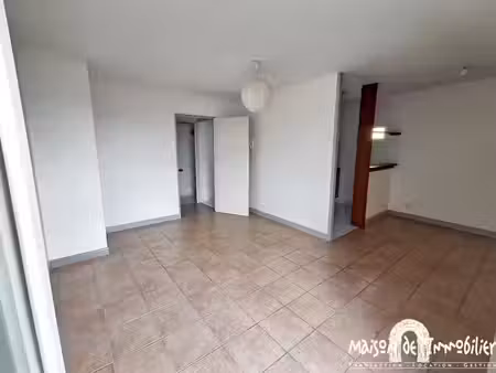 location appartement 1 pièce 37 m² à cognac (16100)  390 €