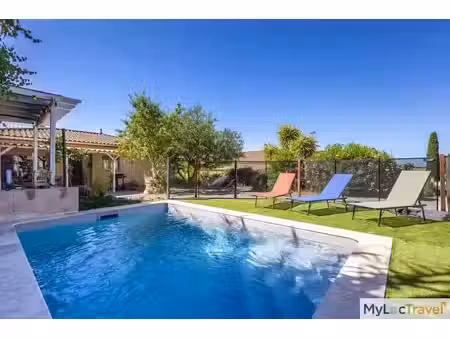 location meublée maison 5 pièces 140 m² à portiragnes (34420)  1 180 €