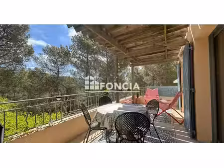 exclusivité foncia  t2 de 38m2  terrasse de 16m2  libre d'occupation
