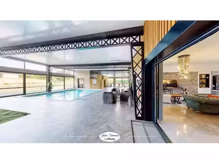 maison 9 pièces - 532 m²