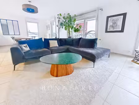ségny - grand t3 de 90 m²