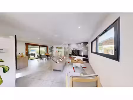 exclusivite superbe maison contemporaine
