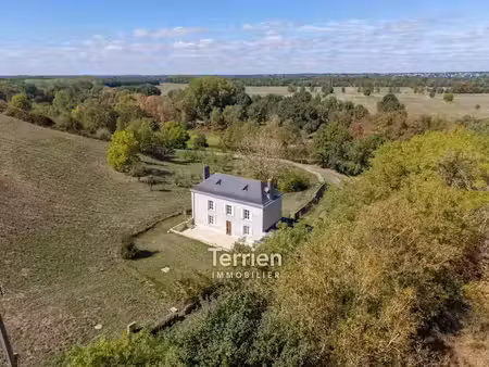 vente maison 5 pièces 124 m² à saint-aubin-de-luigné (49190)  285 000 €