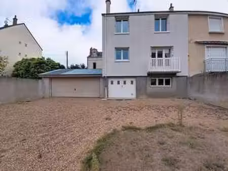 vente maison à saumur (49400) : à vendre / 75m² saumur