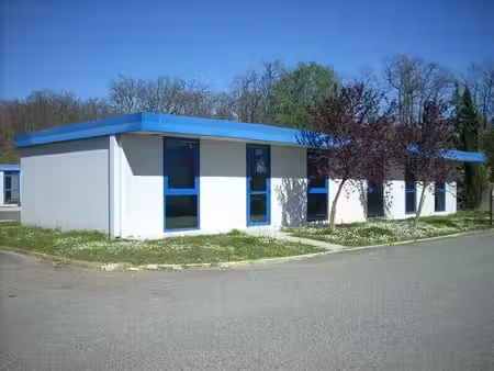 location bureaux 15m² à 194m²