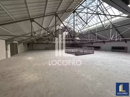 vente commerce cannes 06400 2000m²