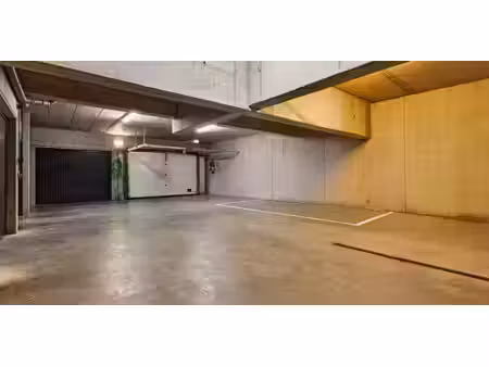 sous option - garage en sous-sol à vendre à herne