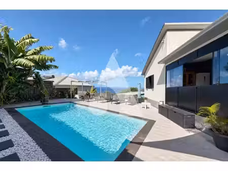 maison saint pierre 4 pièce(s) 100 m2