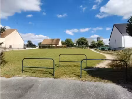 cormenon  à vendre terrain viabilisé très bien situé