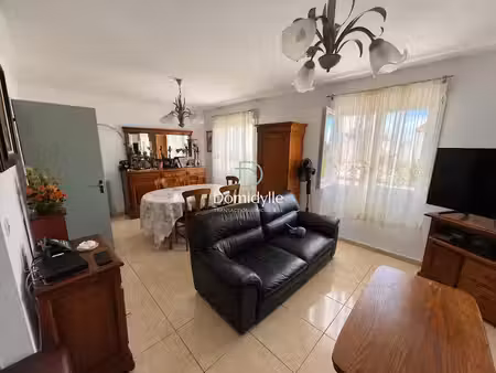 vente maison 5 pièces 120 m² à croix-chapeau (17220)  290 000 €