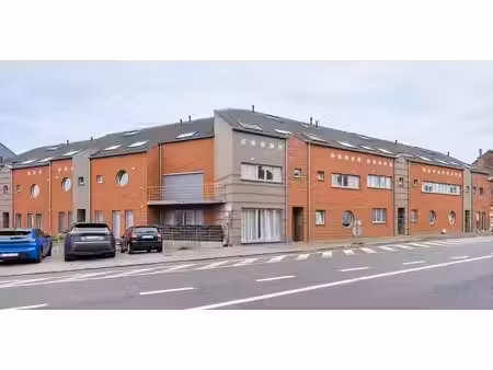 duplex récent avec 3 ch.  2 terrasses & peb a