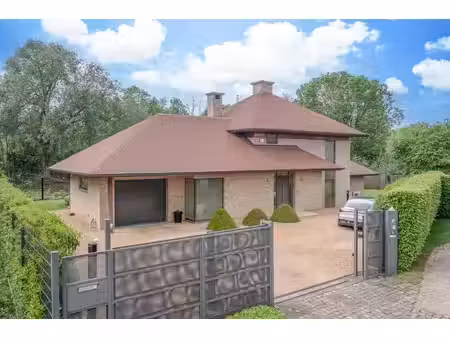 villa exclusive avec piscine intérieure à dilbeek