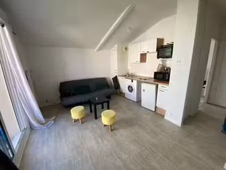 location appartement 2 pièces aux sables-d'olonne (85100) : à louer 2 pièces / 33m² les sa