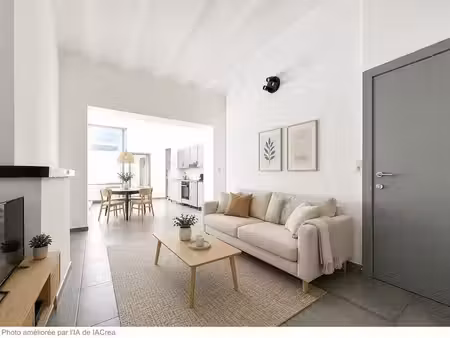 appartement rénové situé à 2 pas du centre ville