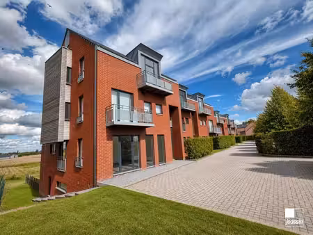 bel appartement lumineux 2 chambres – rez-de-chaussée