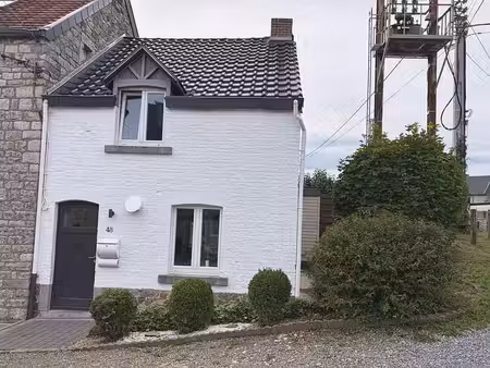 jolie maison 2 chambres située à la campagne