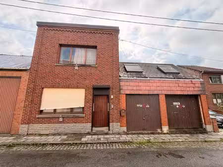 ? maison 3 façades à rénover avec grand potentiel – colfonta