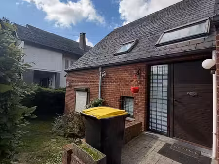 belle maison 3 façades + jardin avec vue sur le mont panisel
