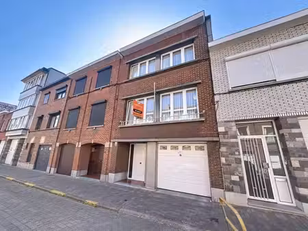 maison bel étage avec garage et jardin