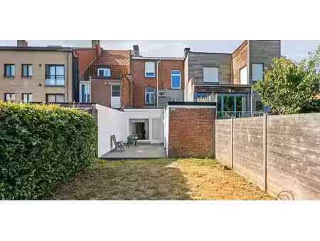 usage mixte à vendre à menen pour € 249.000 avec 4 chambres à coucher