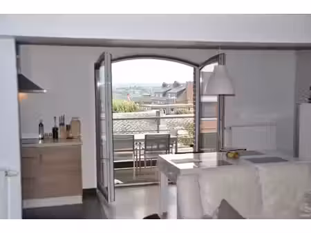 appartement 2 chambres avec balcon sud et parking couvert