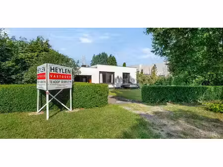 sous option - bâtiment d’entreprise à vendre à beerse avec 2 chambres à coucher