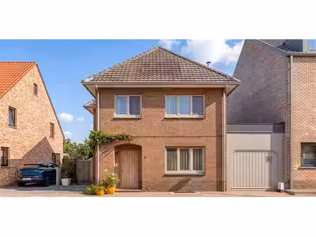 sous option - maison à vendre à elen avec 3 chambres à coucher