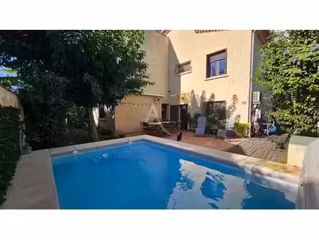 vente maison 8 pièces 211 m² à nimes (30000)  420 000 €
