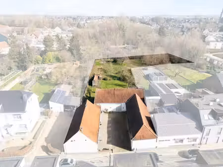 maison fermette semi-détachée avec hangar