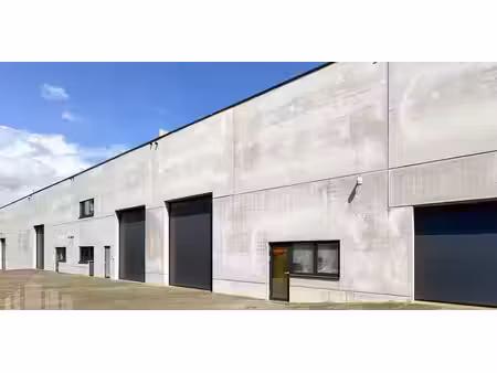 bâtiment d’entreprise à vendre à hekelgem pour € 395.000