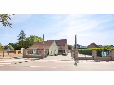 bien commercial à vendre à zottegem pour € 649.000 avec 4 chambres à coucher