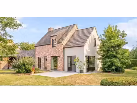 maison à vendre à escanaffles pour € 535.000 avec 3 chambres à coucher