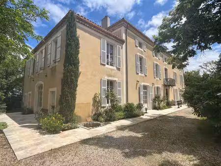 château à vendre dans le quartier nord