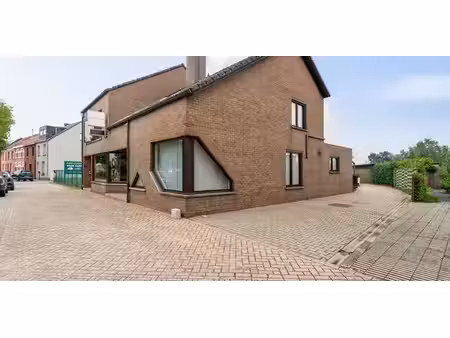 usage mixte à vendre à arendonk pour € 665.000 avec 3 chambres à coucher