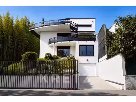 maison d'architecte à vendre dans le quartier wallon