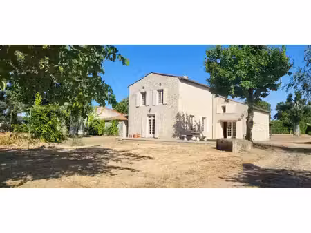 urgent maison ancienne avec dépendances