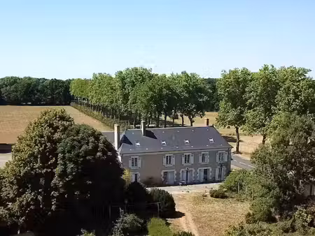 vente maison 16 pièces 470 m² à tours (37000)  849 750 €