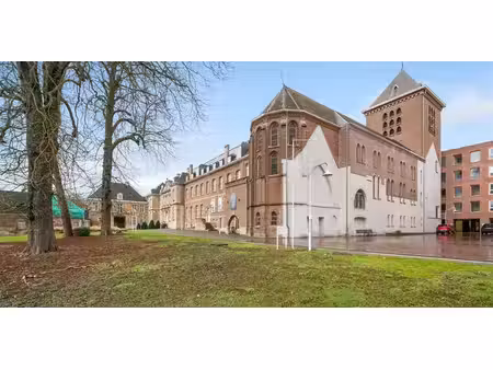 bâtiment commercial à louer à groot-bijgaarden pour € 3.892