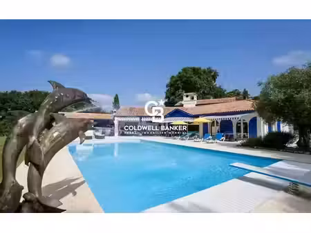 vente villa 8 pièces 259 m² à saint-andré-de-seignanx (40390)  1 369 000 €