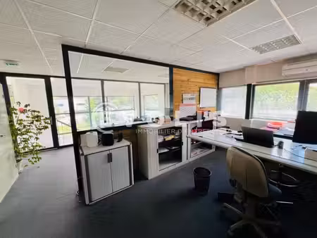 location local d’activités saint pierre du perray 91280 570m²