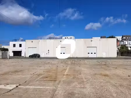 location local d’activités vitry sur seine 94400 900m²