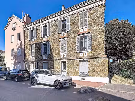 bourg-la-reine - 2 pièces à rénover dans une meulière de 1890