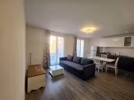 location meublée appartement 3 pièces 60 m² à cormeilles-en-parisis (95240)  1 500 €