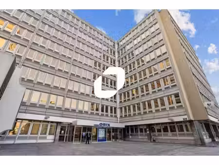 location bureaux 37m² à 393m²