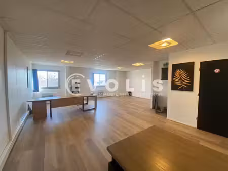 location bureaux neuilly plaisance 93360 65m²