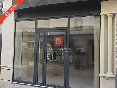 location commerce carpentras 84200 140m²